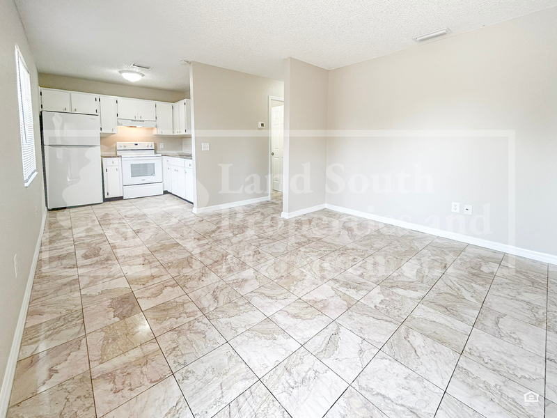 Auburndale House: 1222 Taylor Street