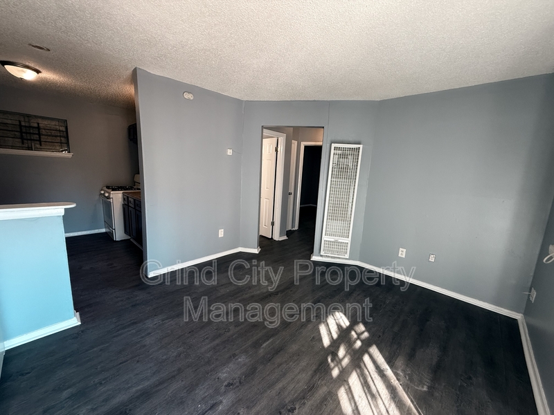 Memphis Condo: 2086 Hubert Avenue - 3