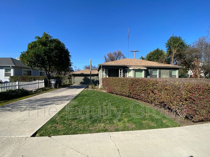 Visalia House: 801 S Sowell St
