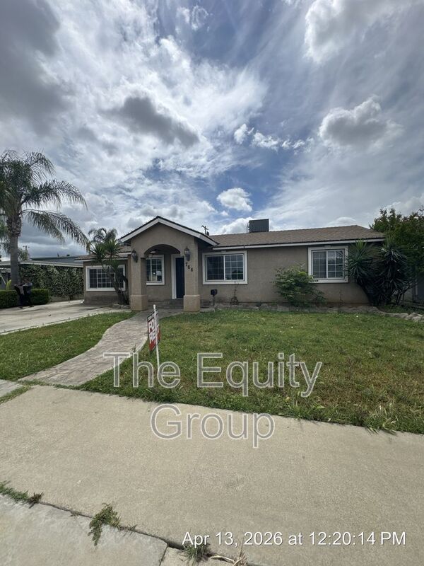 Dinuba House: 786 E North Way