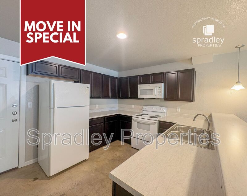 Belton Condo: 255 E 5th Ave, Apt 312