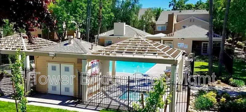 unit 246 Townhome: 1019 Dornajo Way
