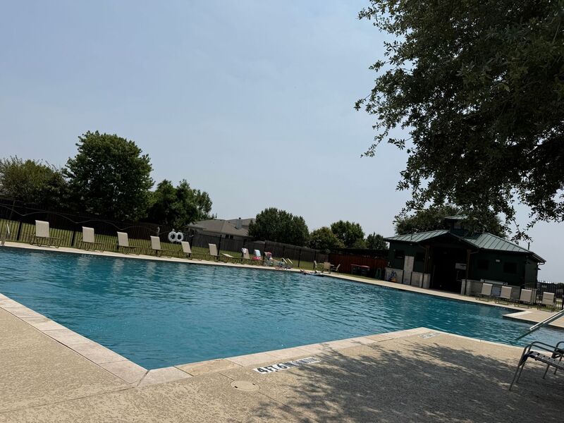 Anna House: 1118 Water Oak Way
