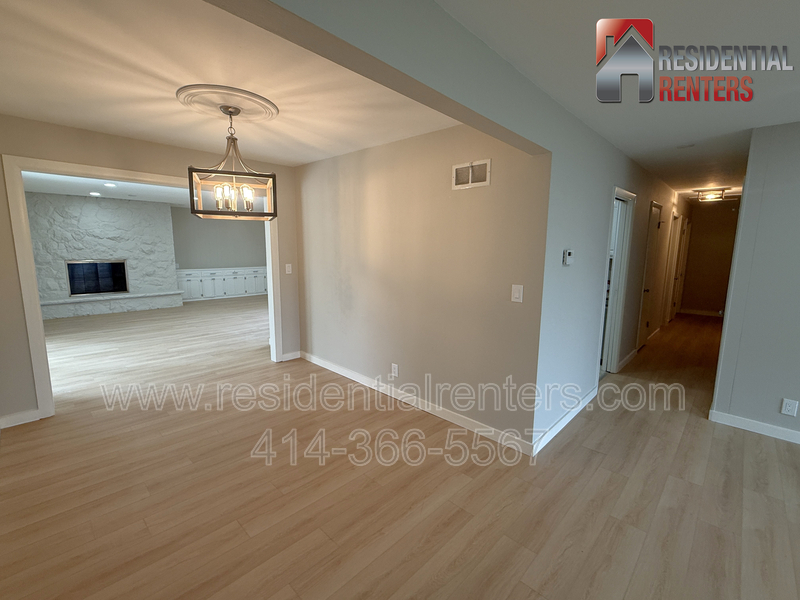 Brookfield House: 205 N 165th Street