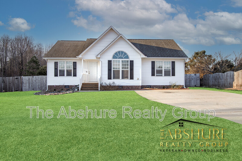 Fuquay-Varina House: 7604 Lilly Pond Lane