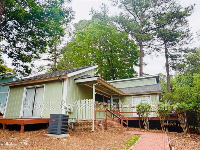 Sanford House: 378 Kittery Pt