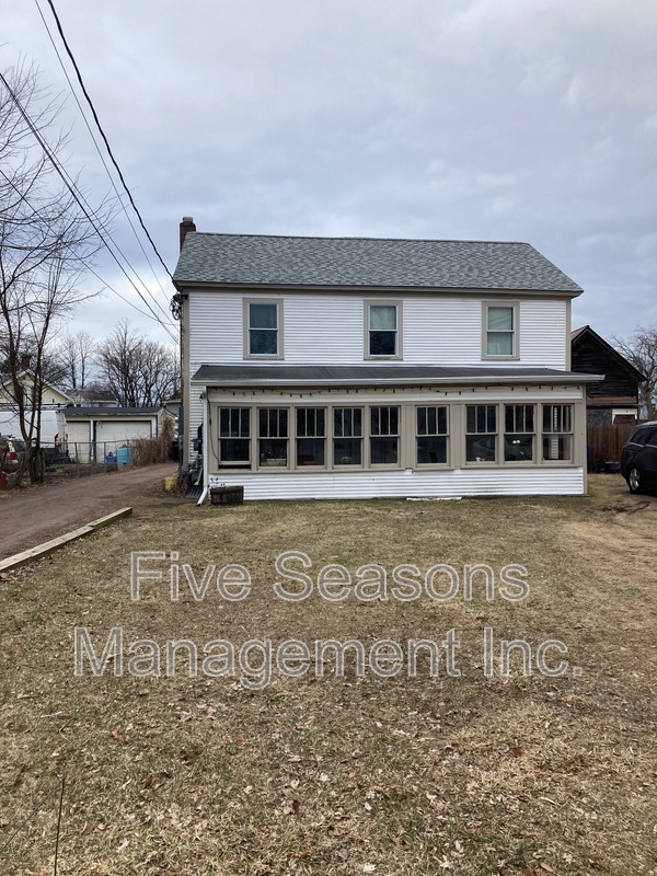 Burlington Condo: 49 Intervale Avenue - 47 A