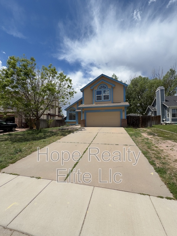 Colorado Springs House: 3960 Breaking Dawn Street