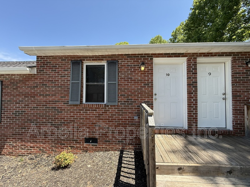 Johnson City Condo: 1909 Cherokee Rd