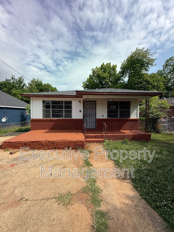 Birmingham House: 3720 Howard Avenue