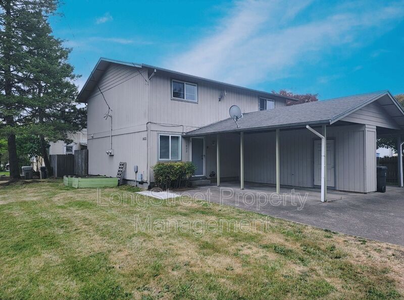 Philomath House: 1622 College Street