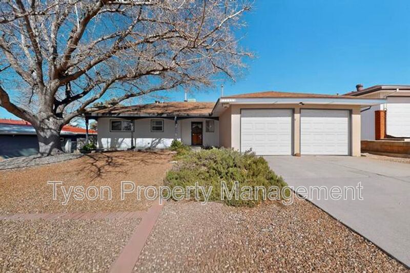 Albuquerque House: 12241 Woodland Ave NE