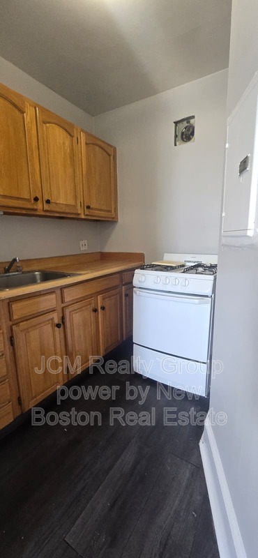 Chelsea Condo: 93 Orange