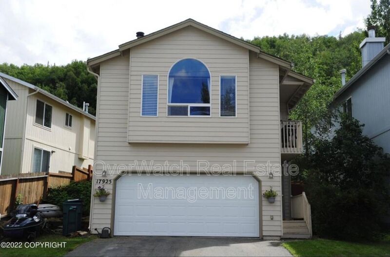 Eagle River House: 17925 Beaujolais Drive