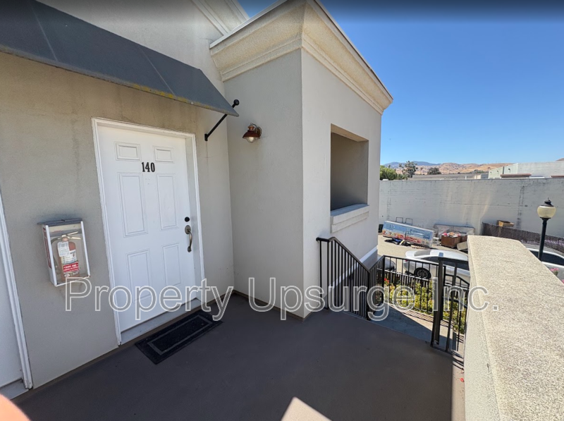 Pittsburg Condo: 140 E 6th St