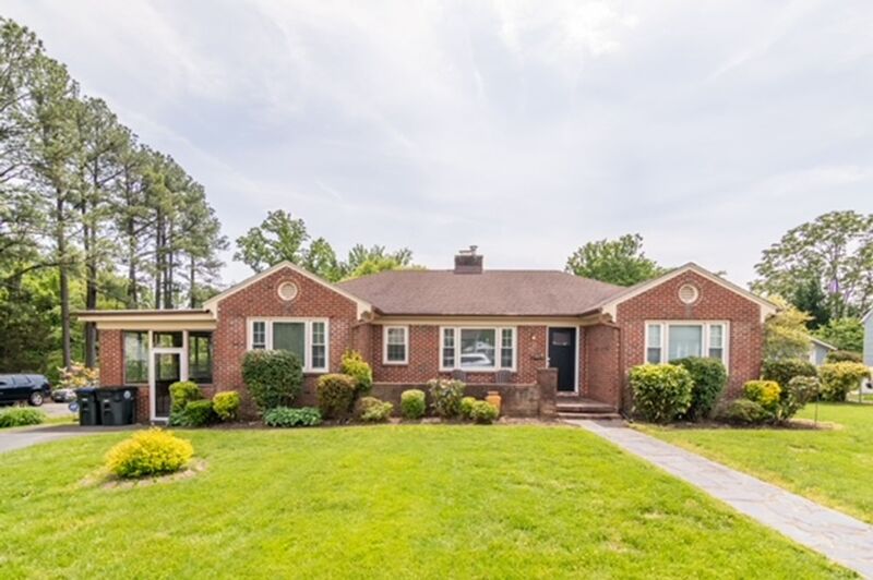 Fredericksburg House: 124 Longstreet Ave