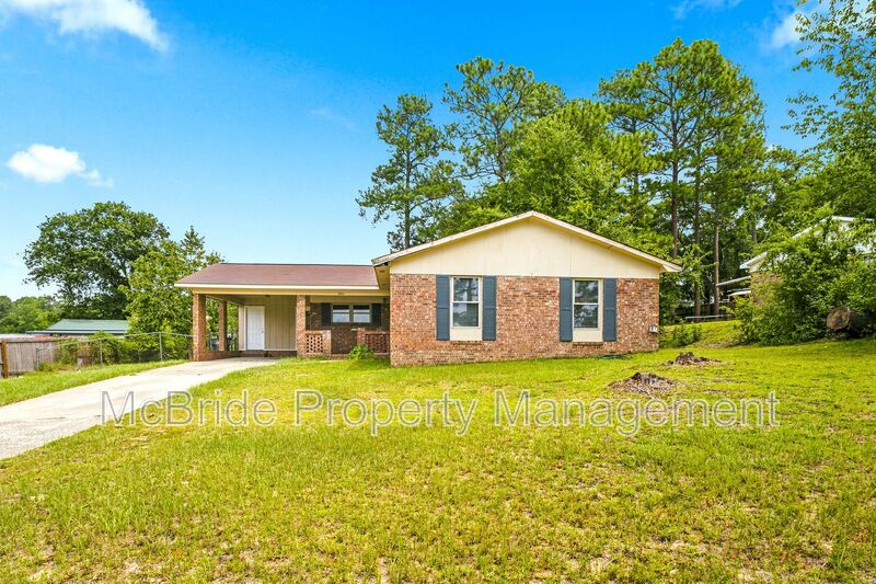Augusta House: 2941 Rollingwood Drive