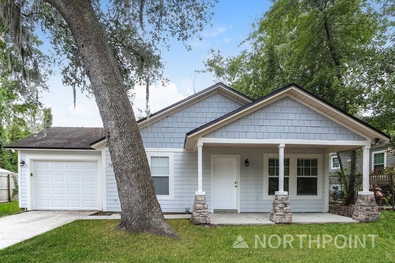 Jacksonville House: 7860 Rondo Ave