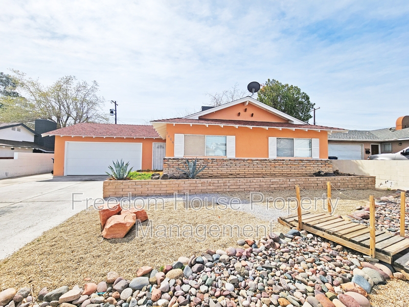 Las Vegas House: 5409 Mountain View Dr