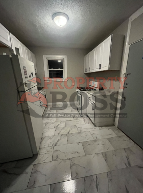 East Chicago House: 1502 Broadway Street - 4B