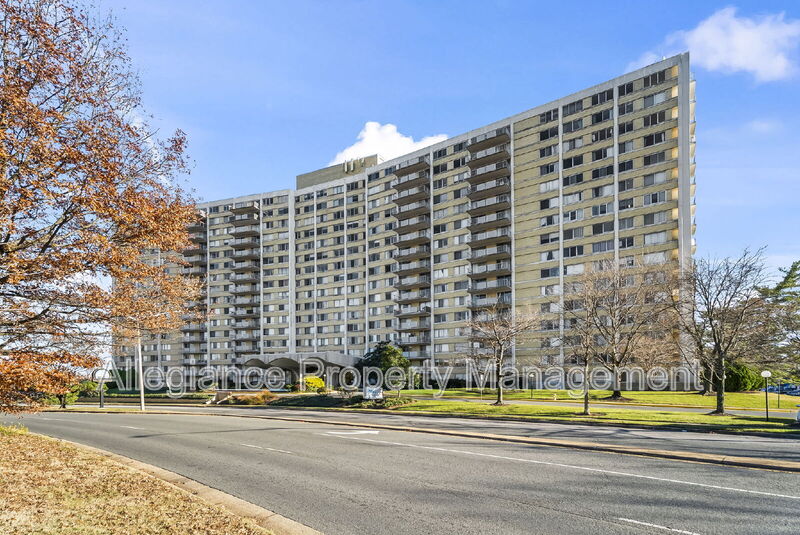 Alexandria Condo: 301 North Beauregard Street