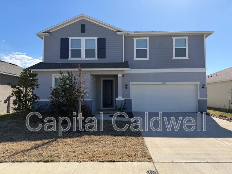 Zephyrhills House: 37450 Mackenzie Dr