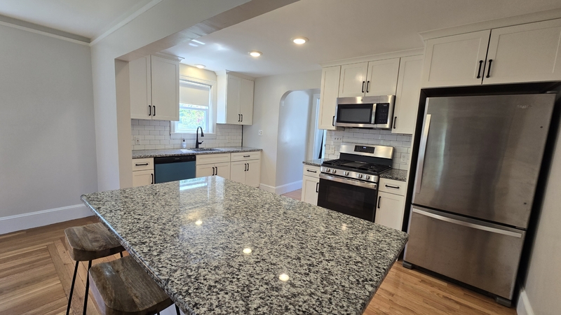Providence House: 63 La Salle Drive