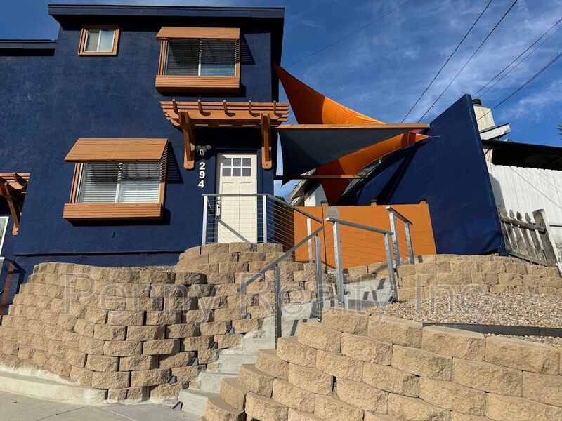 San Diego Condo: 294 Woodman St.