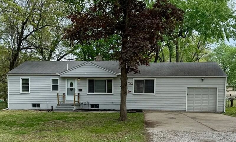 Grandview House: 12811 12th St