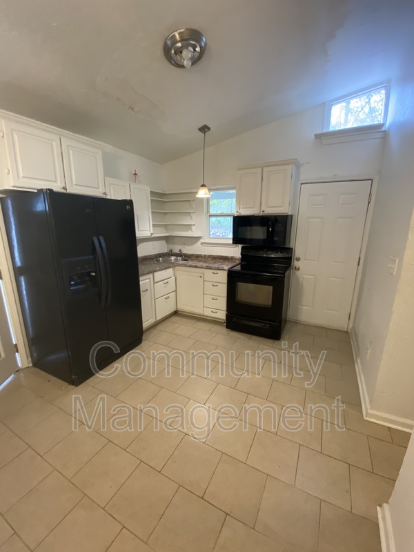 Greenwell Springs Condo: 18819 Greenwell Springs Rd