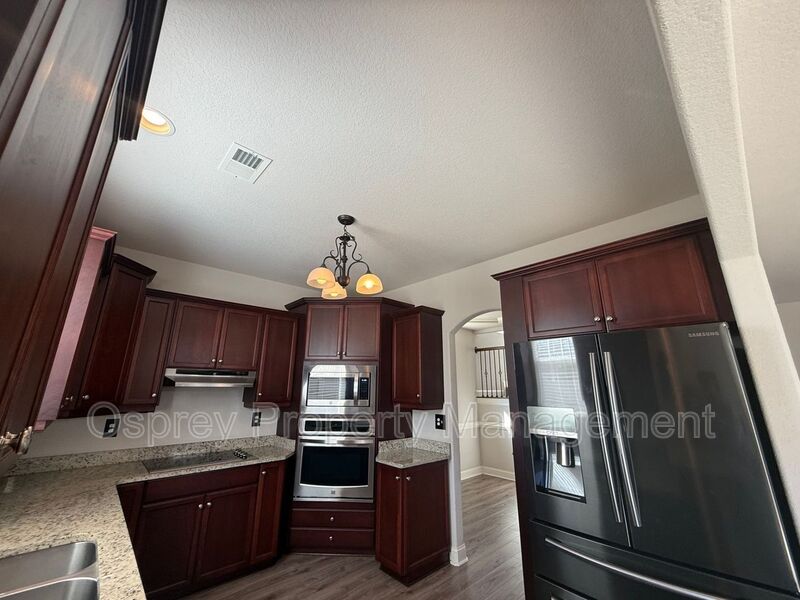 Spacious end-unit home in Virginia Beach!  - Photo 7