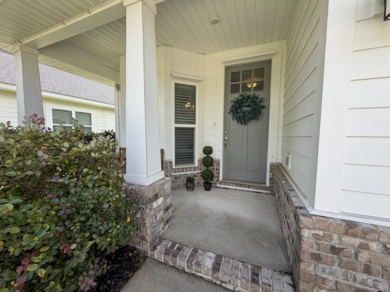 Freeport House: 593 Riverwalk Circle