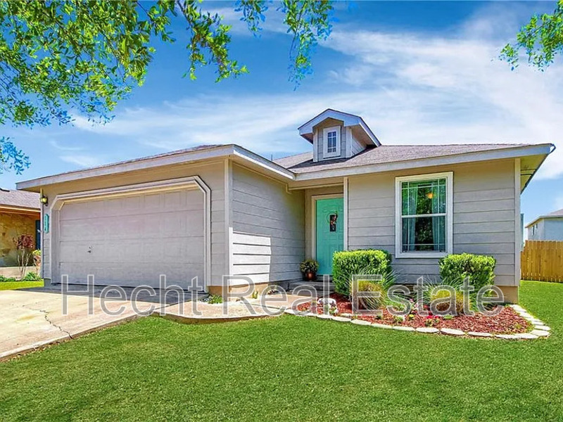 Hutto House: 114 Easy Street