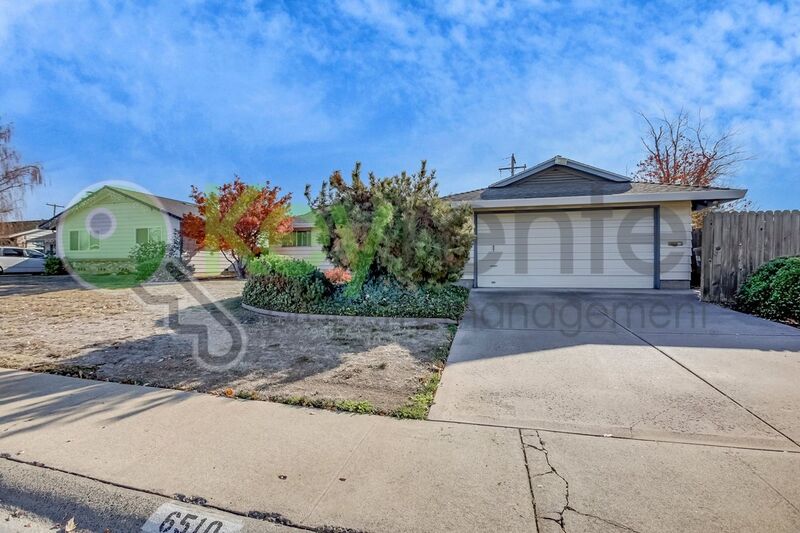 Sacramento House: 6510 Barkley Way