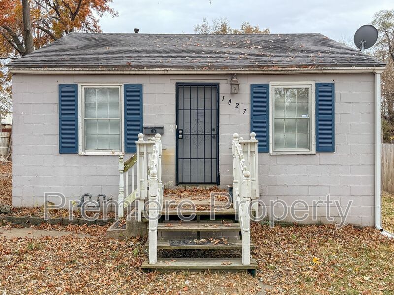 Independence House: 1027 E Stone St