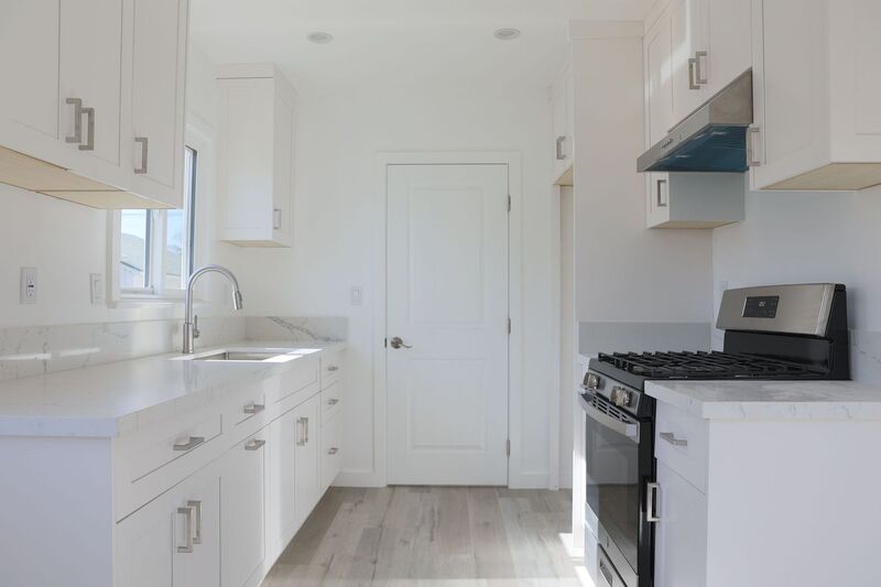 Monrovia House: 276 E Los Angeles Ave