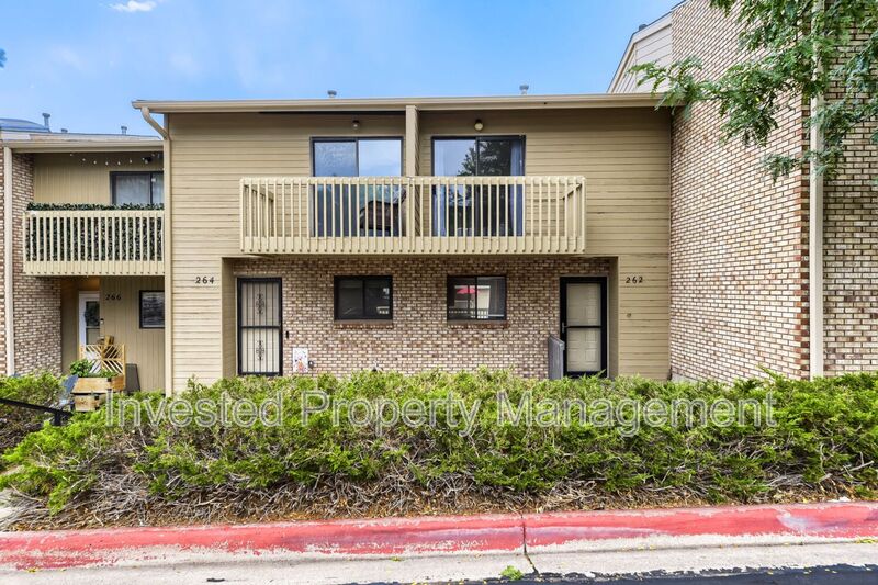 Castle Rock Condo: 262 S Oman Rd