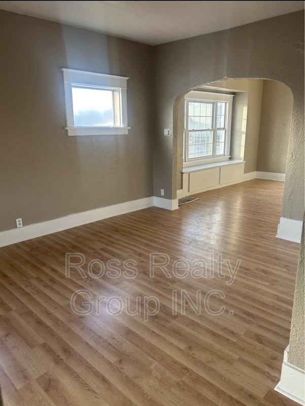 Toledo House: 1403 Navarre