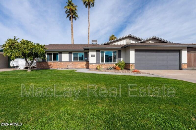 Tempe House: 2430 E Hermosa Dr