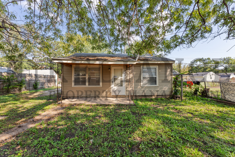 Wichita House: 2022 South Main Street