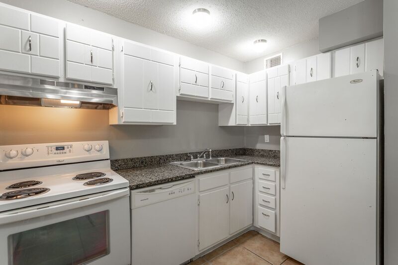 Chattanooga Condo: 2414 Lyndon Ave