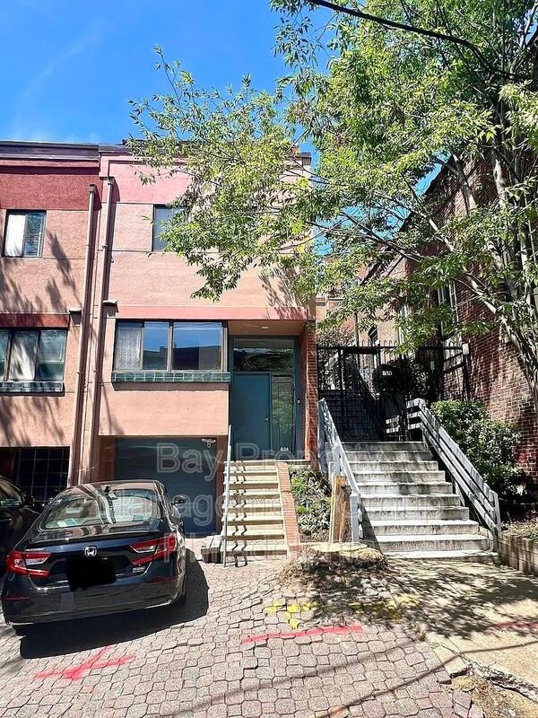 Philadelphia House: 834 N Newkirk St