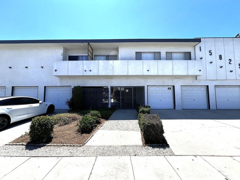 Gardena Condo: 15829 Denker Ave.