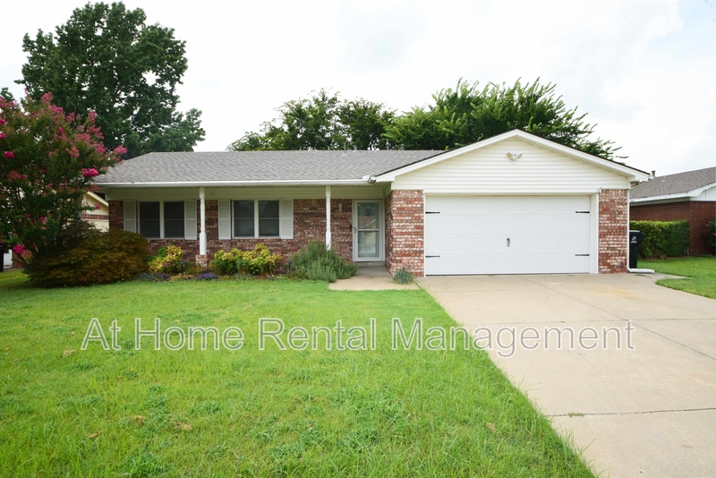 Broken Arrow House: 1608 South 1st Place