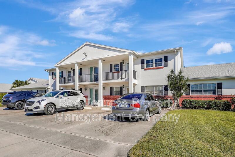 Fort Myers Condo: 6731 Panther Lane D6