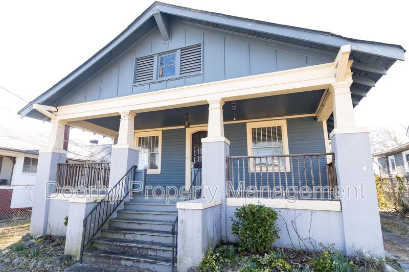 Chattanooga House: 2112 Duncan Ave