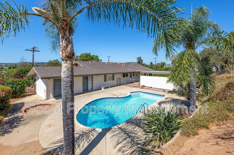 Escondido House: 1934 S Juniper Street