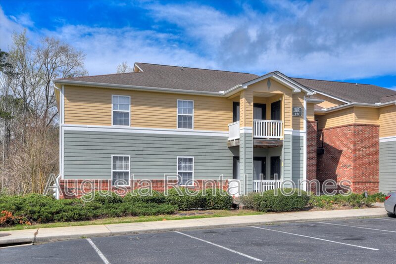 Edgefield Condo: 320 Peachtree Street - 320-1