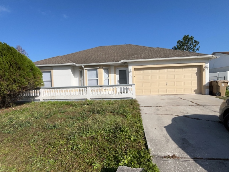 Kissimmee House: 240 Dalton Dr