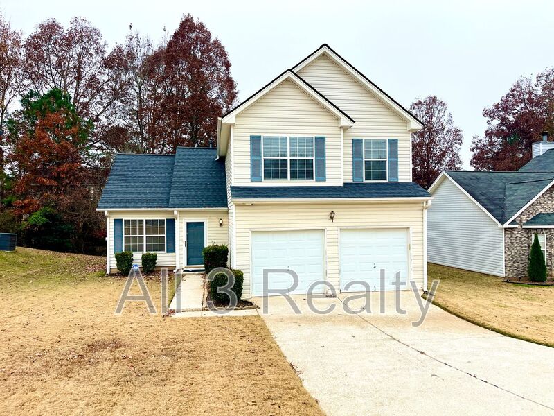 Fairburn House: 490 Cherry Branch Ln